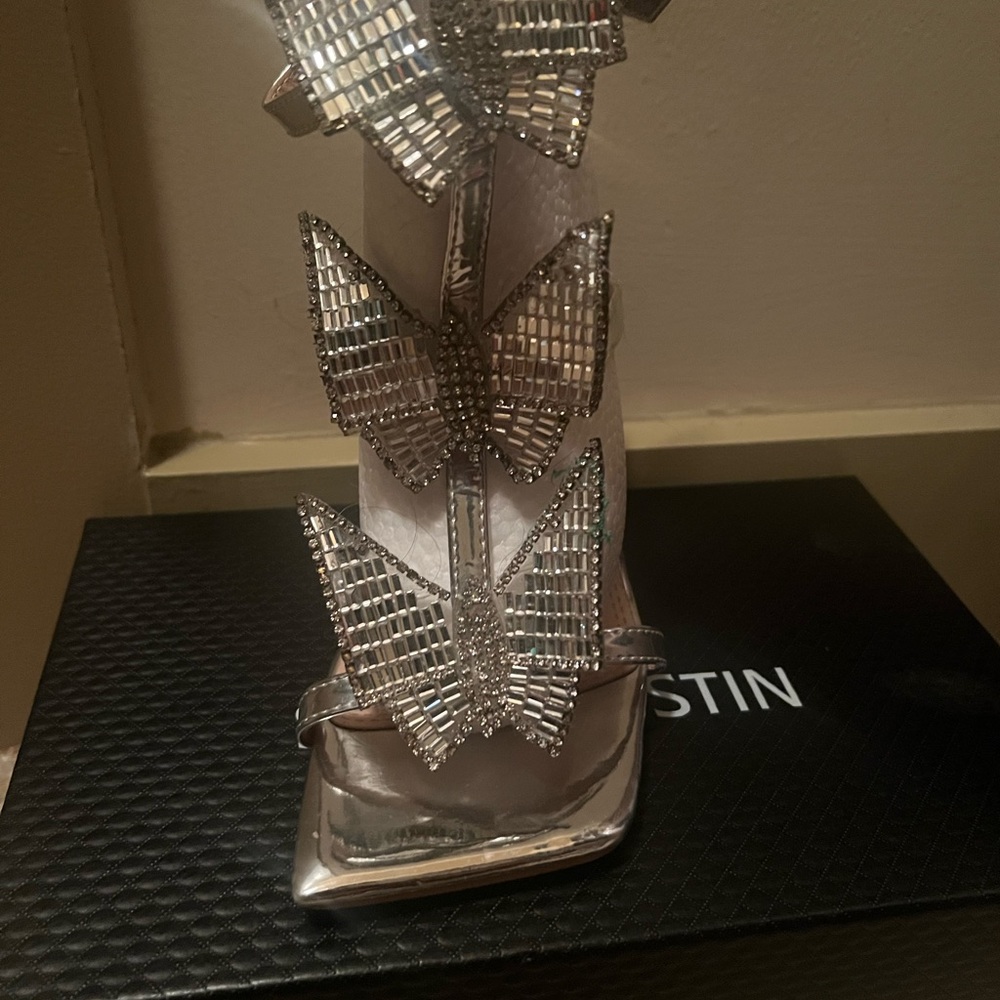 Silver Decor Shoes with Intricate Design